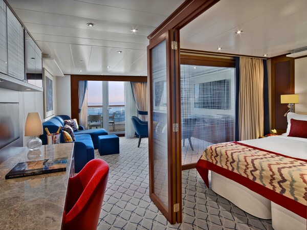 Seabourn Encore & Ovation - Penthouse Suite.jpg